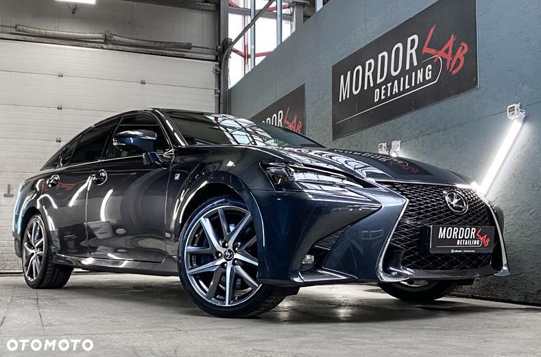 Lexus GS - 10