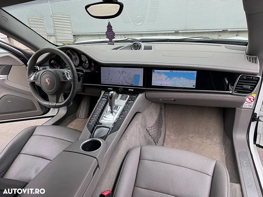 Porsche Panamera 4S PDK - 8