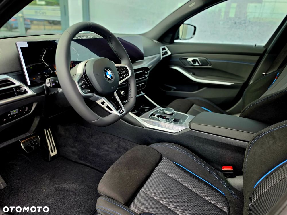 BMW Seria 3 320i xDrive M Sport - 21
