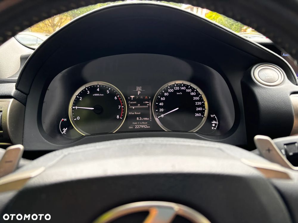 Lexus IS 200t Elite - 9