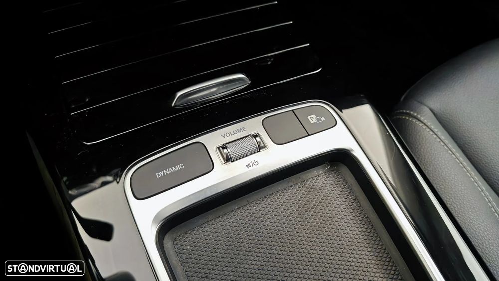 Mercedes-Benz CLA 250 e Shooting Brake Style Plus - 25