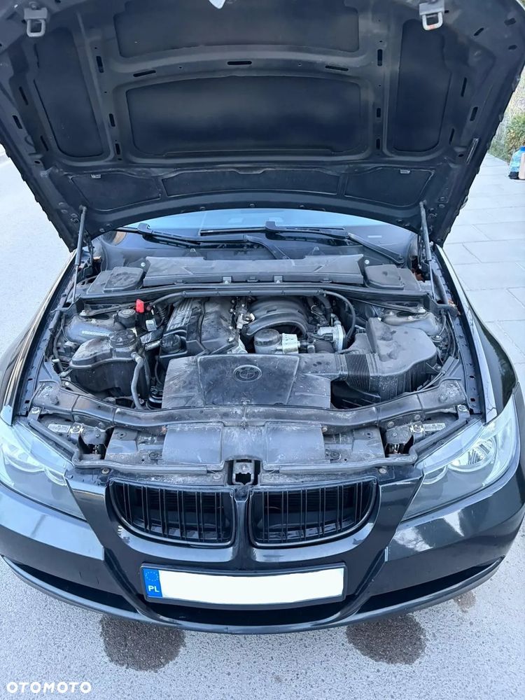 BMW Seria 3 318i - 14