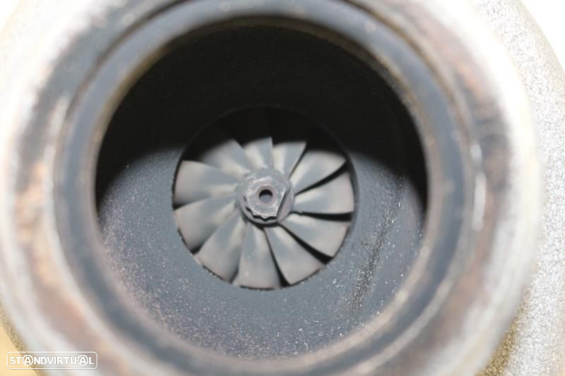 Turbo BMW N47 / N47D20C - TF035 HL6b 13TBa / 7810199 / 4933500230 - 9
