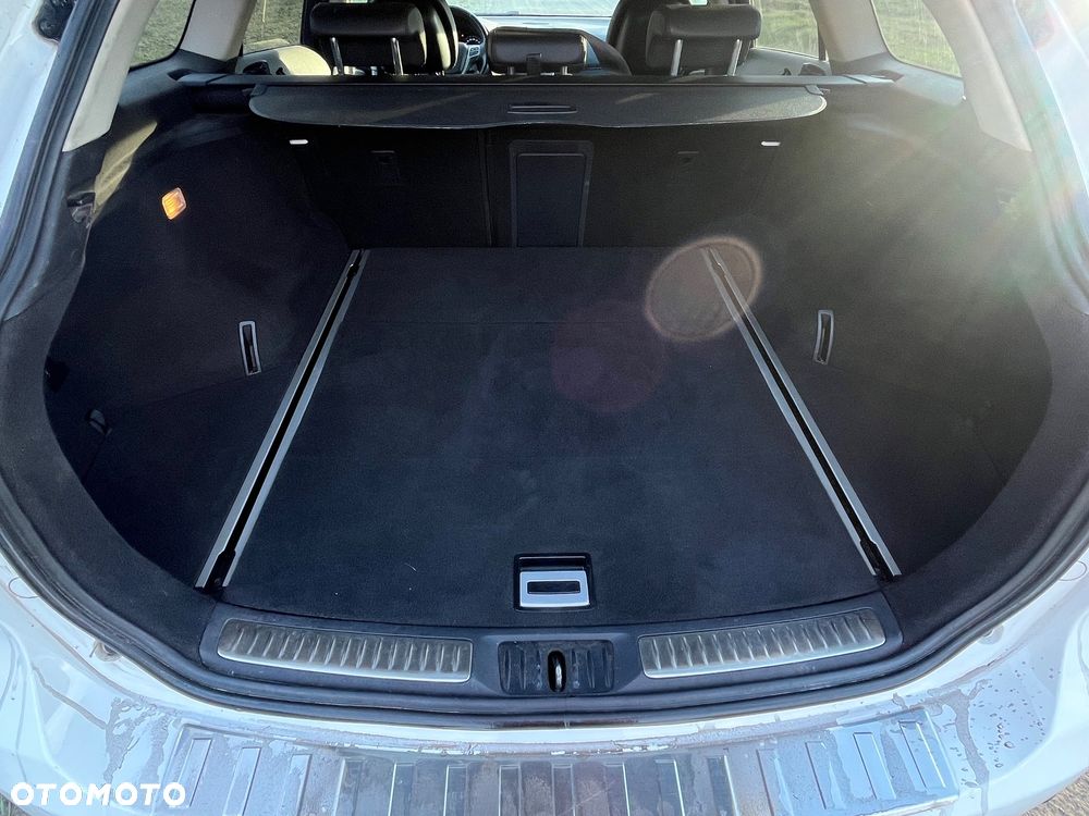 Toyota Avensis Touring Sports 1.8 Executive - 11