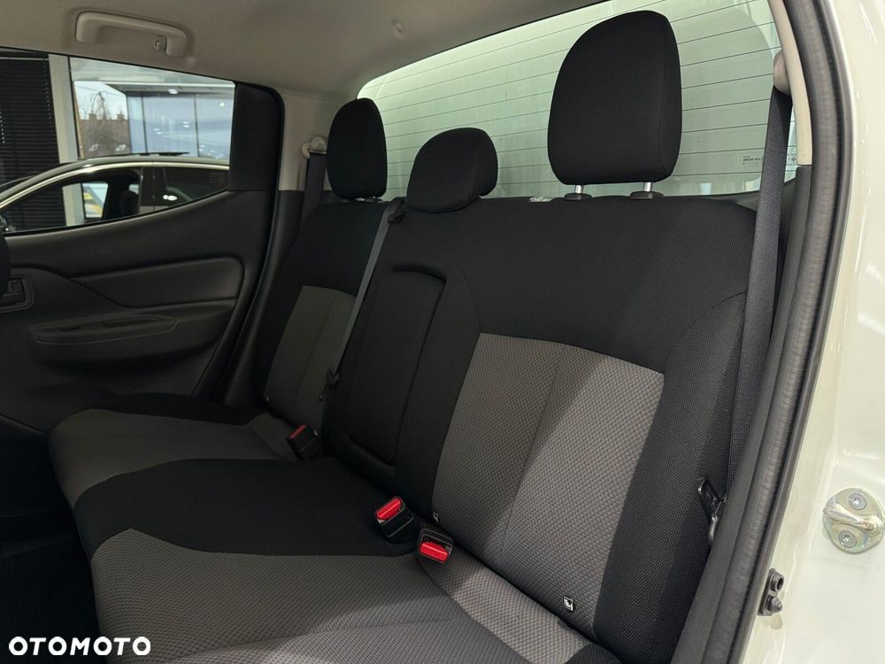 Mitsubishi L200 2.4 d DC Invite EU6 - 12