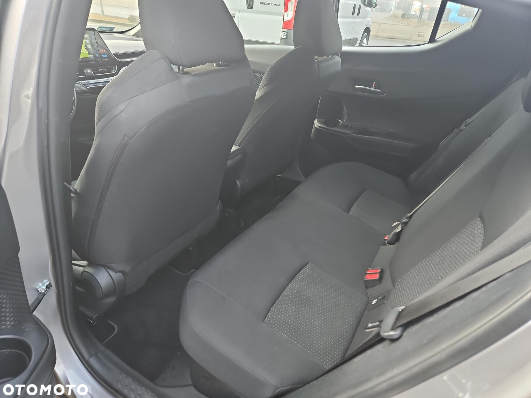 Toyota C-HR - 14
