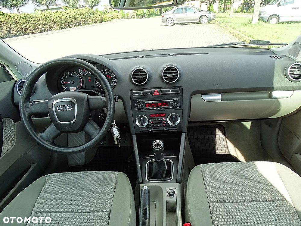 Audi A3 Sportback 1.9 TDI Ambiente - 7