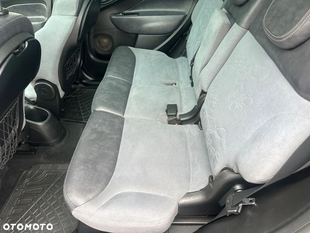 Fiat 500L - 25