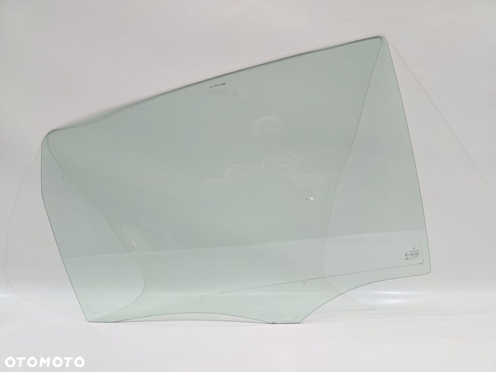 szyba drzwi tył prawy mercedes b klasa w245 - 1