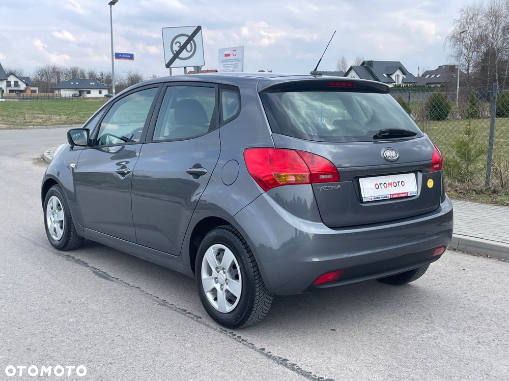 Kia Venga 1.4 CVVT Spirit - 38