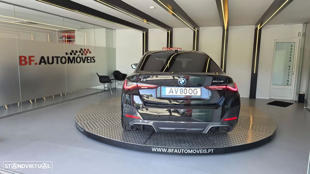 BMW i4 eDrive40 Pack Desportivo M - 15