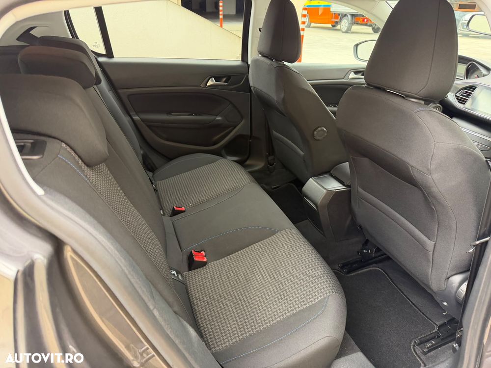 Peugeot 308 PureTech 110 Stop & Start Style - 21