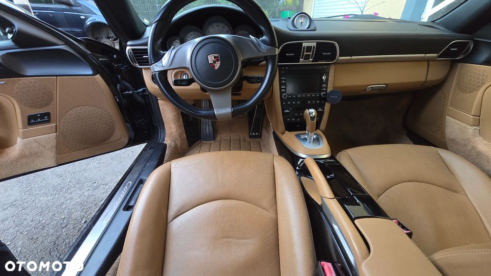 Porsche 911 Carrera S PDK - 18