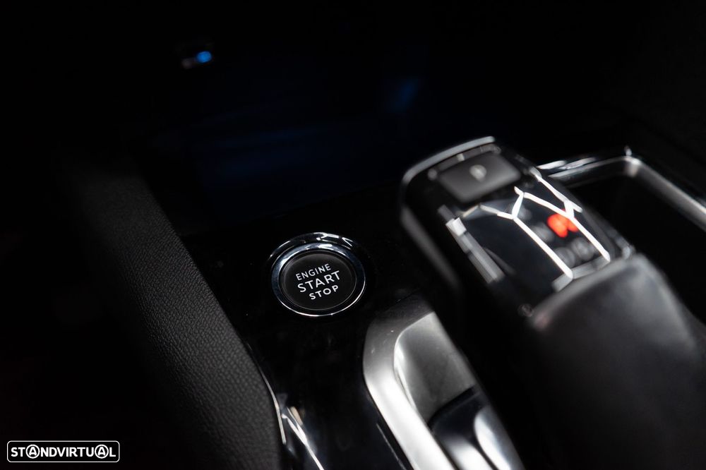 Peugeot 3008 1.6 Hybrid Allure Pack e-EAT8 - 33