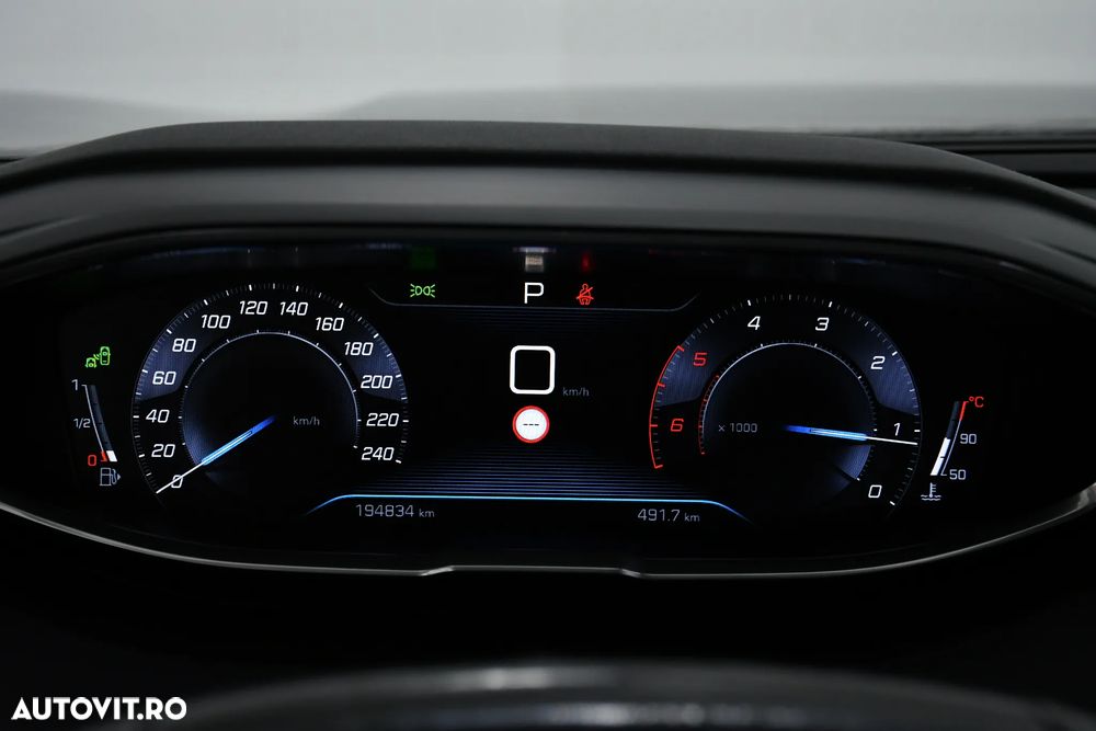 Peugeot 3008 PureTech 130 Stop & Start GPF EAT8 Allure - 39
