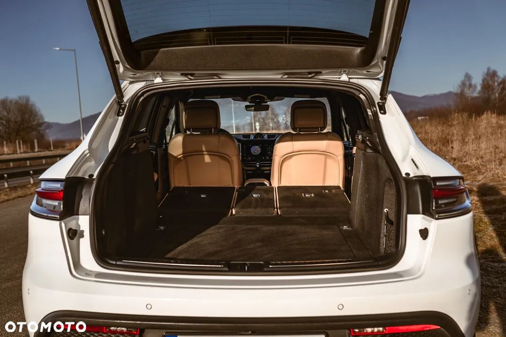 Porsche Macan Standard - 21