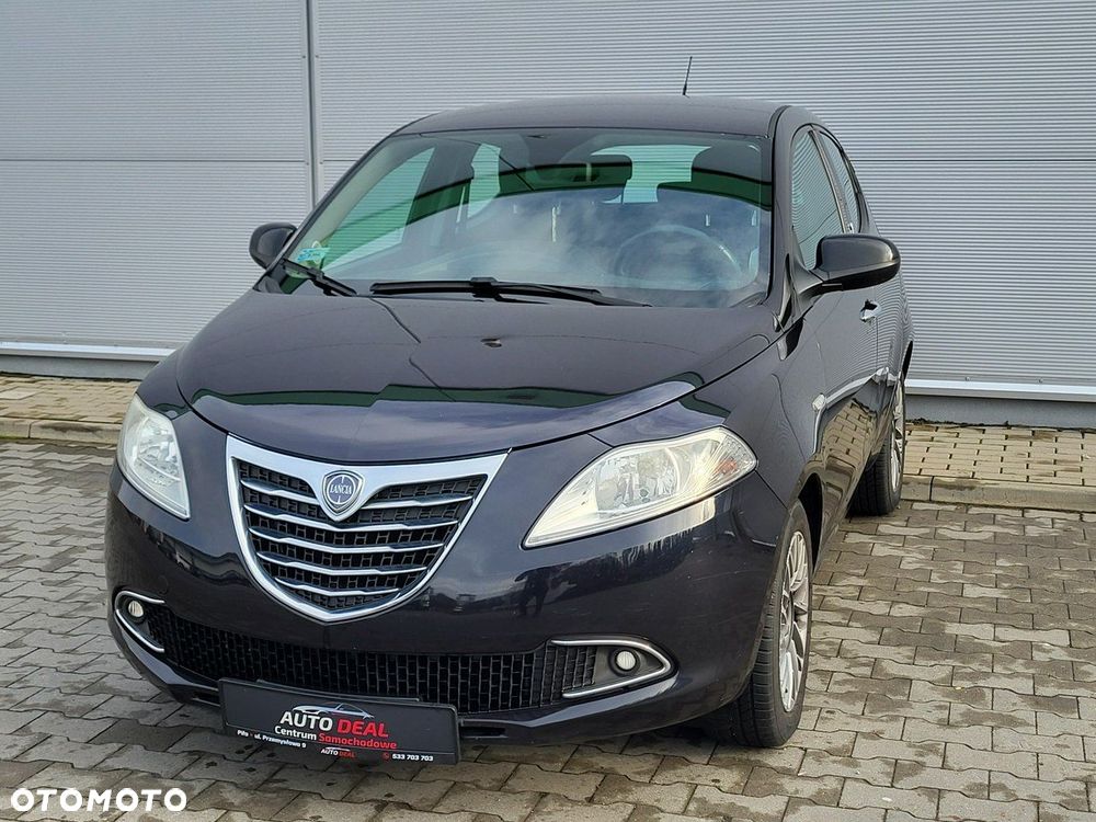 Lancia Ypsilon - 7