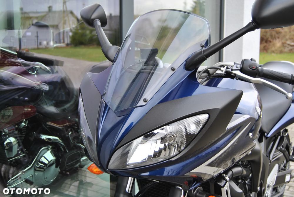 Yamaha FZ - 39