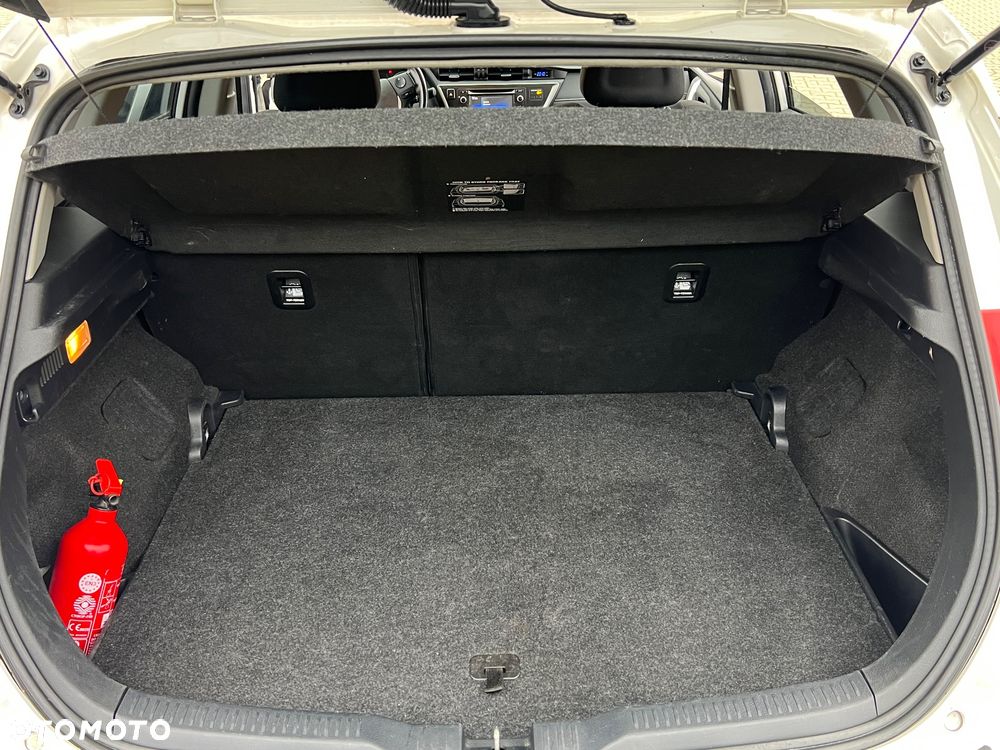 Toyota Auris 1.4 D-4D Life+ - 17