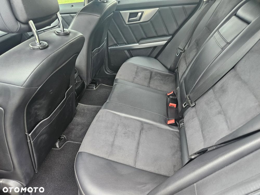 Mercedes-Benz GLK - 11