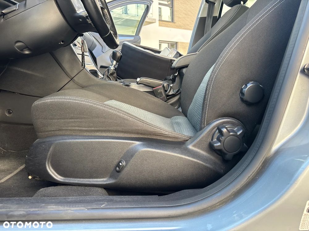 Ford Mondeo - 17