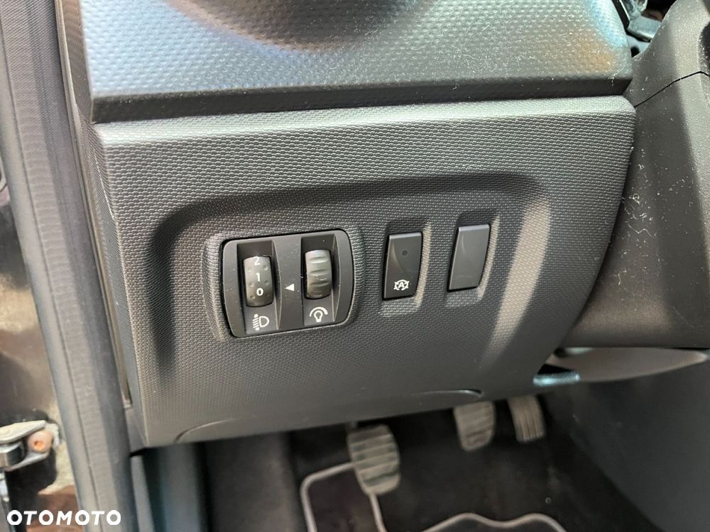 Renault Captur 1.5 dCi Energy Intens - 19
