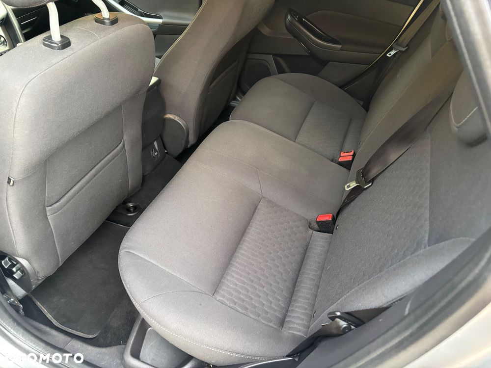 Ford Focus 1.6 TDCi DPF Start-Stopp-System SYNC Edition - 13