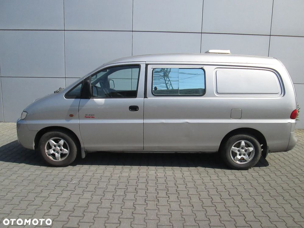 Hyundai H-1 - 11