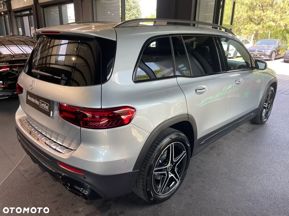 Mercedes-Benz GLB 200 AMG Line 7G-DCT - 3