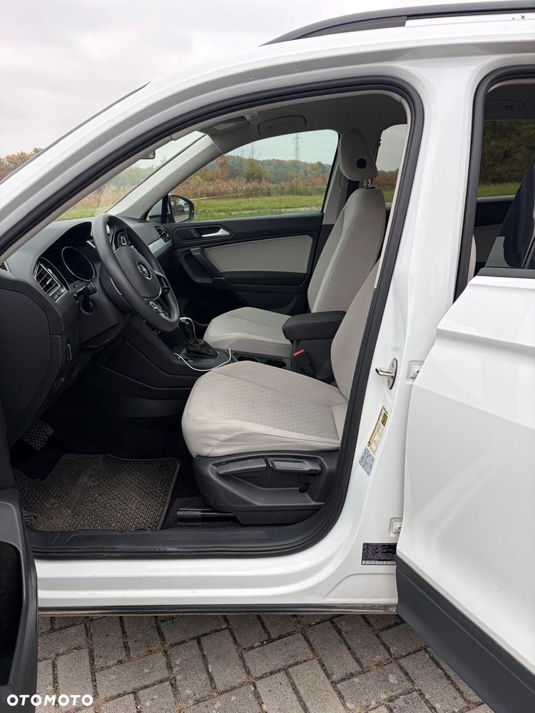Volkswagen Tiguan - 4