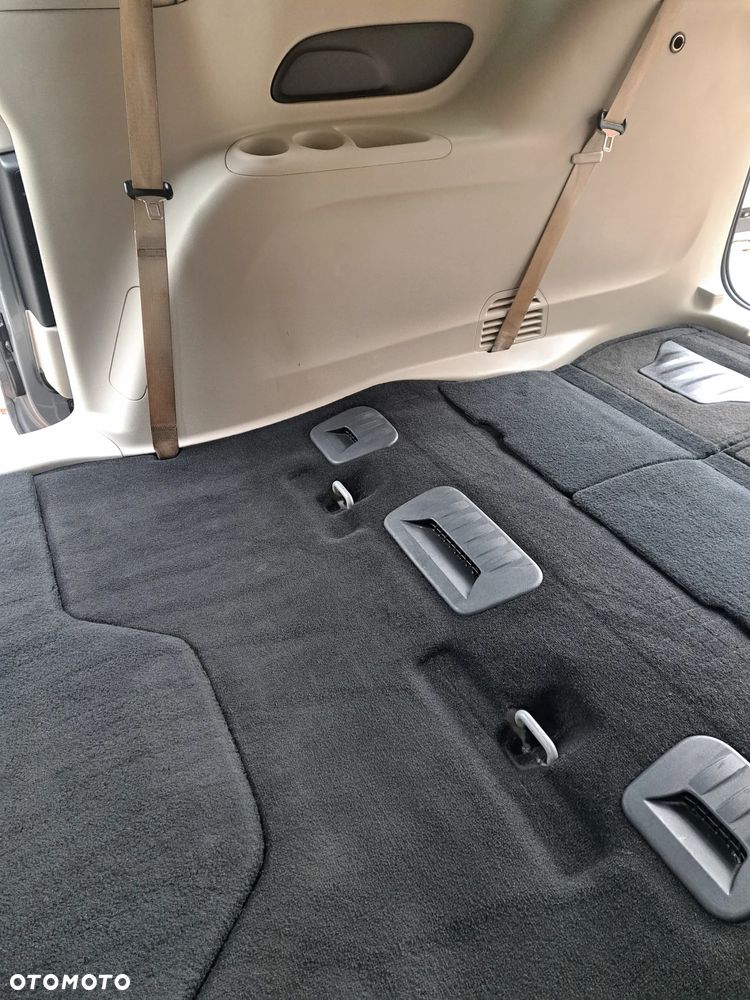 Chrysler Pacifica - 21