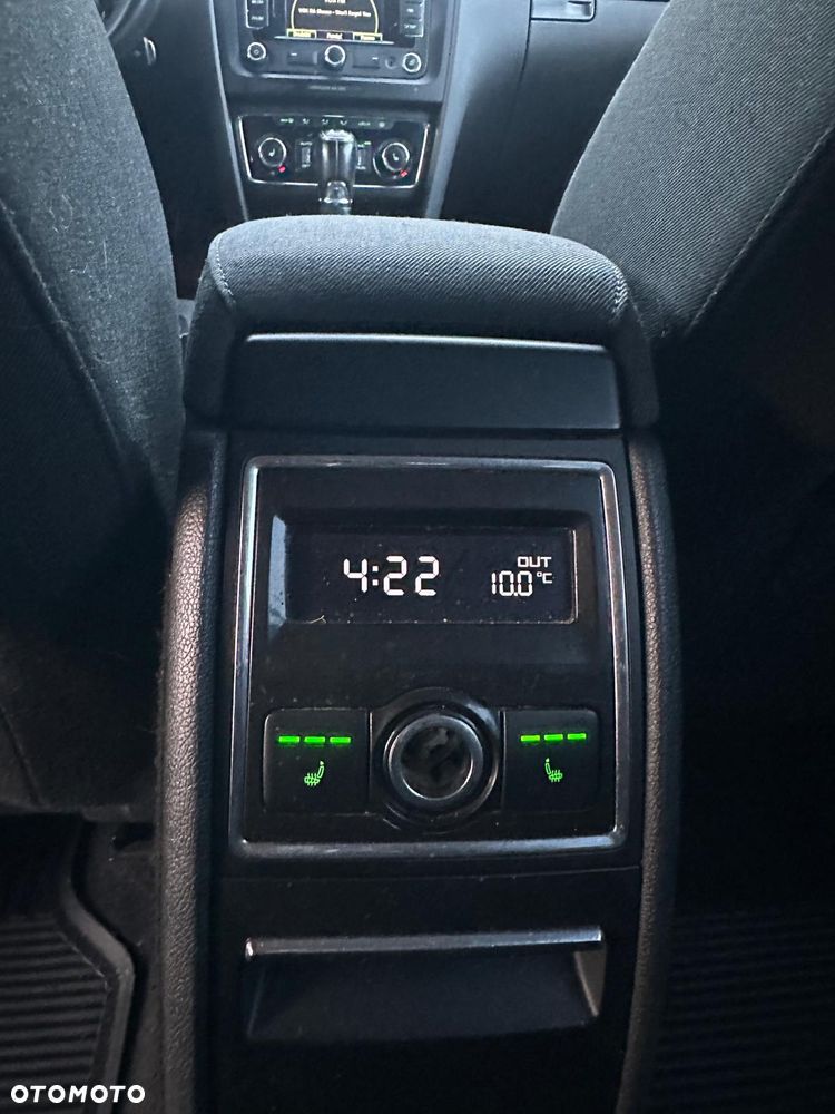 Skoda Superb 2.0 TDI 4x4 Elegance DSG - 21