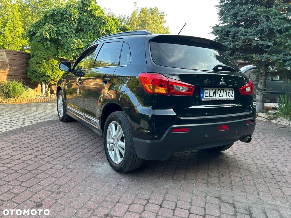 Mitsubishi ASX - 10