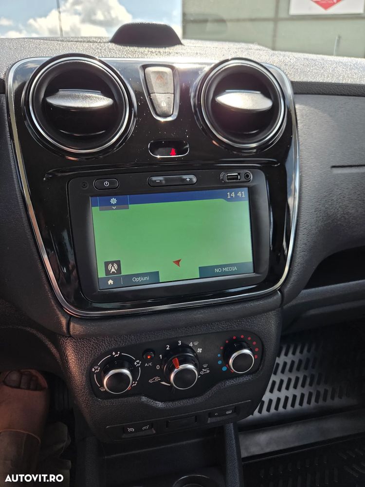 Dacia Lodgy 1.5 Blue dCi Stepway - 27