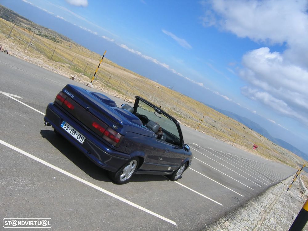 Renault 19 Cabriolet 1.8 - 40
