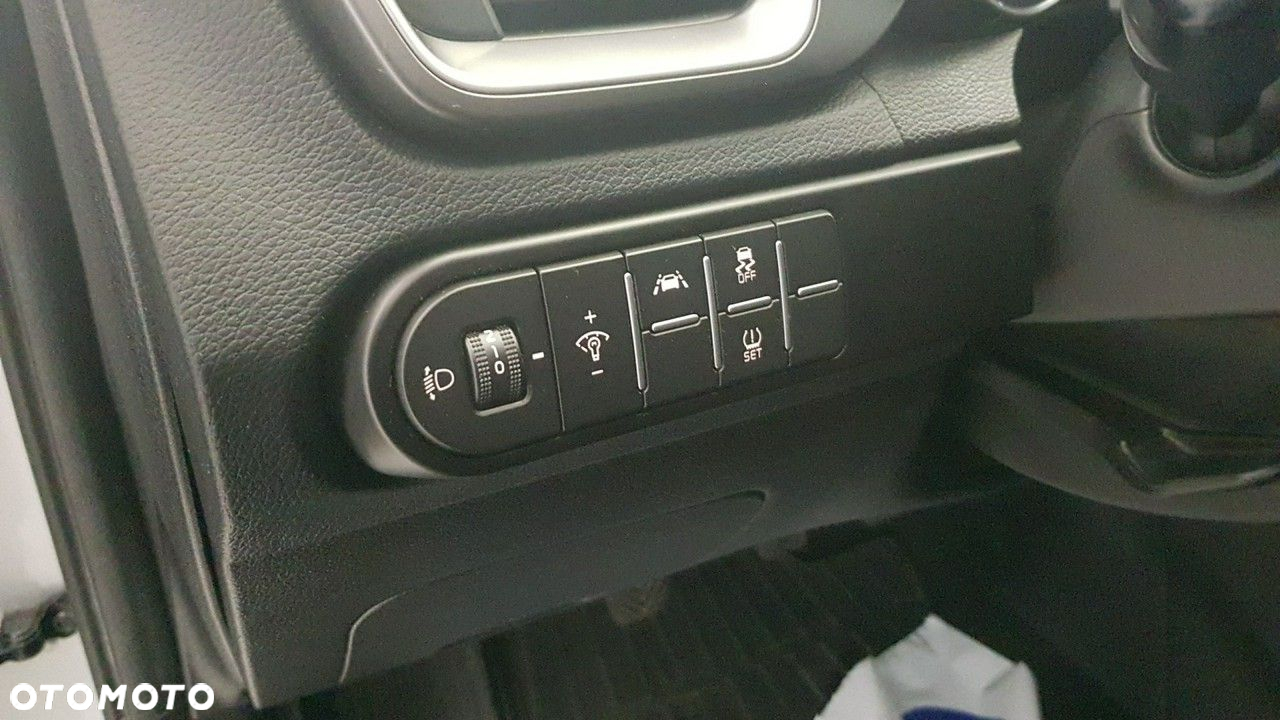 Kia Ceed - 21