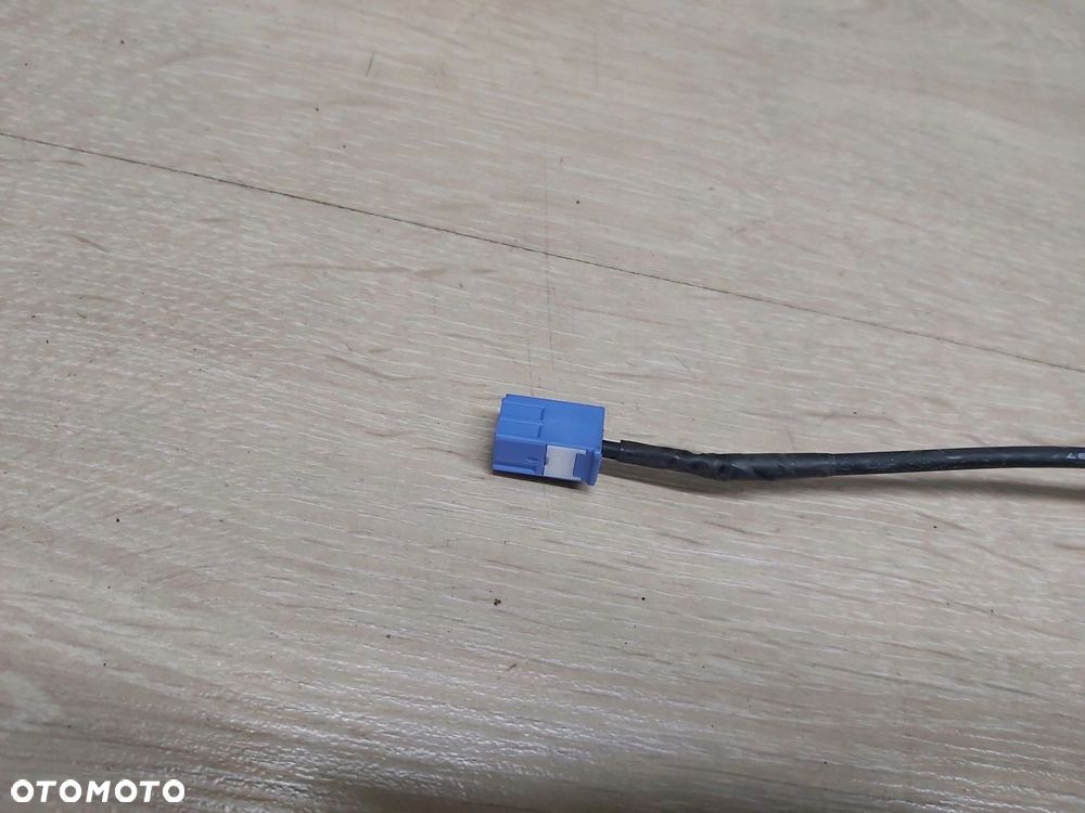 Toyota Corolla E15 antena dachowa płetwa - 3