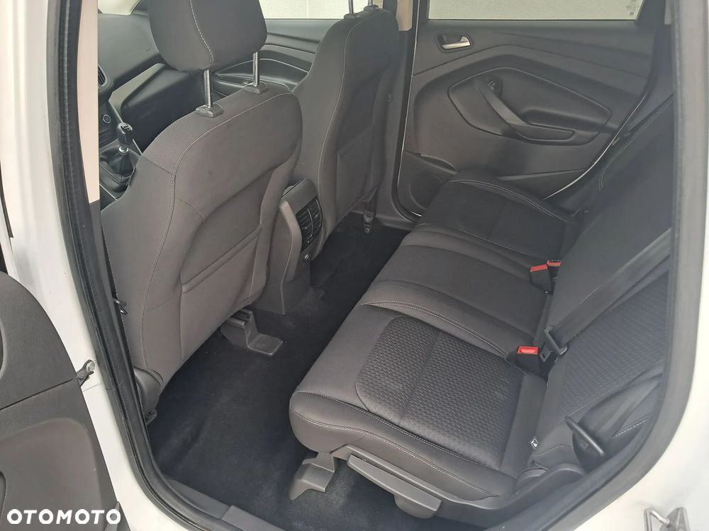 Ford Kuga 1.5 EcoBoost FWD Edition ASS MMT6 - 33