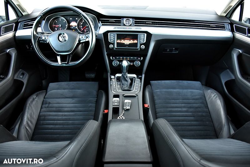Volkswagen Passat - 4
