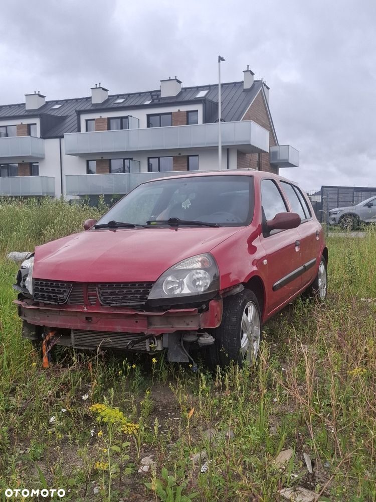 Renault Clio - 1
