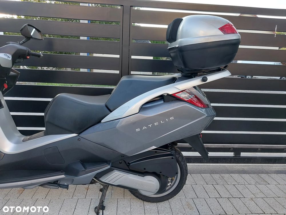 Peugeot Satelis - 3