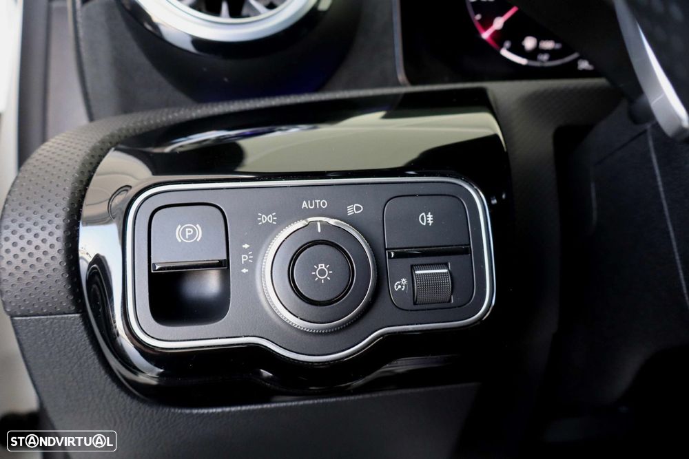 Mercedes-Benz A 200 - 15