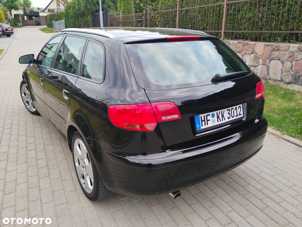 Audi A3 Sportback 1.6 Ambition - 4