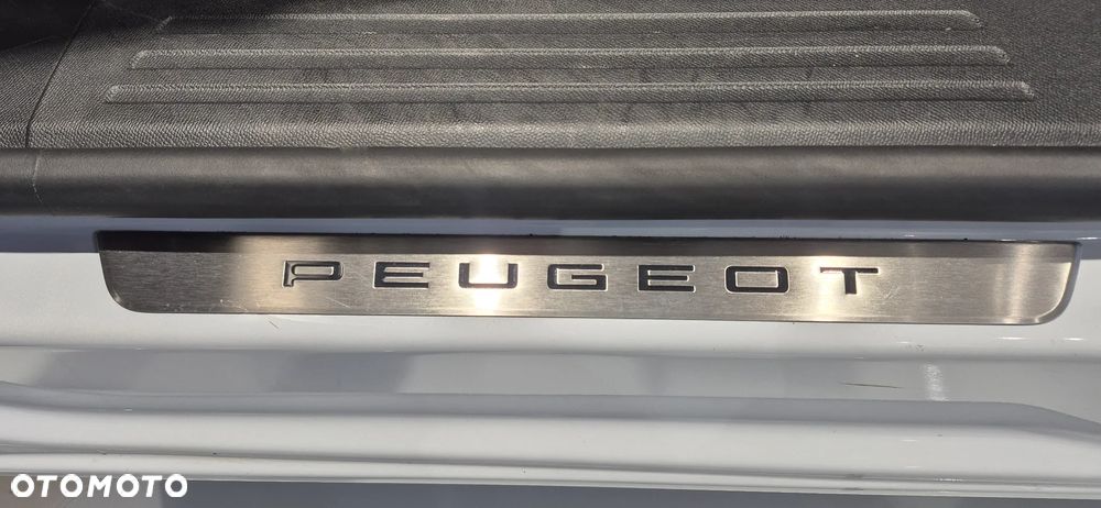 Peugeot 2008 PureTech 130 GT S&S EAT8 - 13