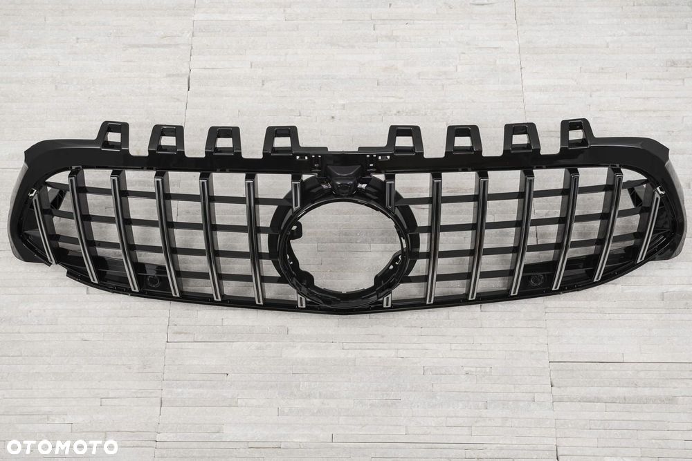 mercedes a-class w177 2018-2023 z kamerą grill gt panamericana srebrny - 5