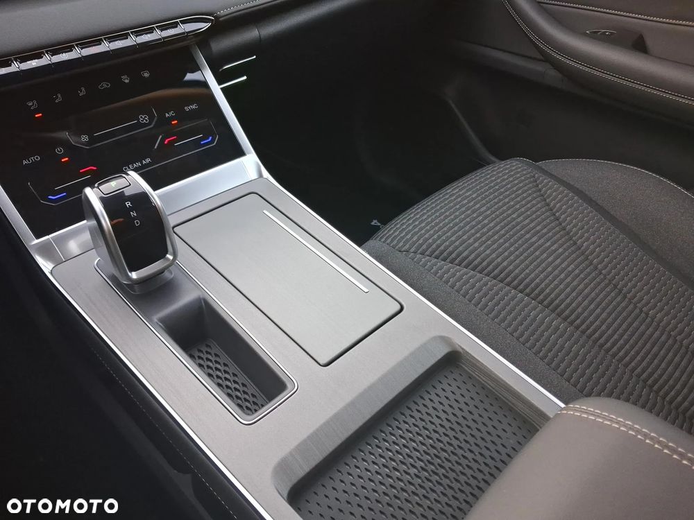 Chery Tiggo 4 1.5 T-GDI HEV Essential DHT - 15