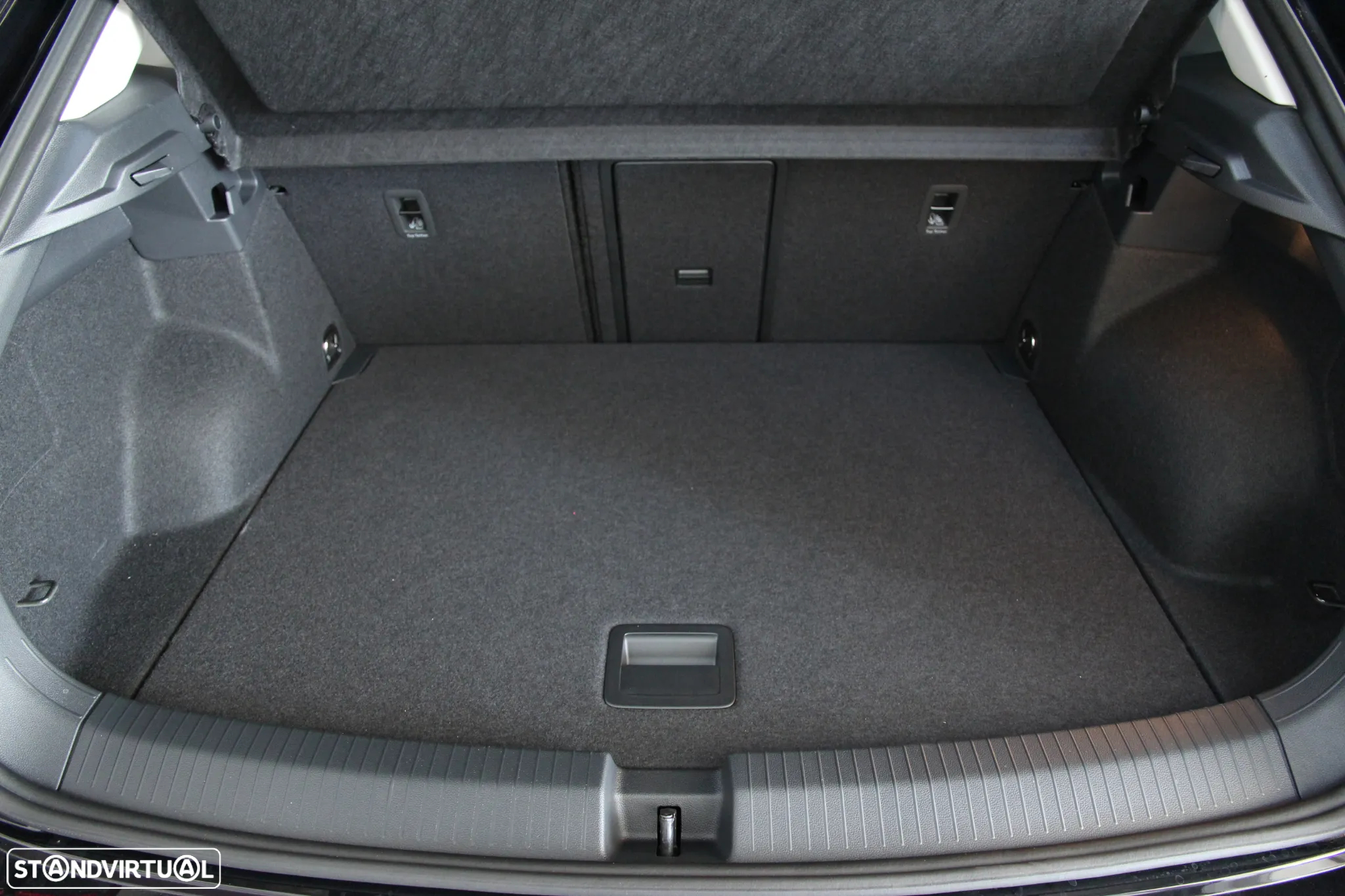 VW T-Roc 1.0 TSI Urban - 22