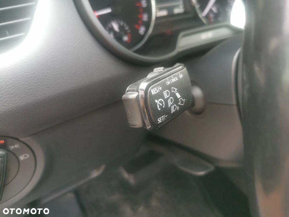 Skoda Octavia 2.0 TDI Premium Edition - 20