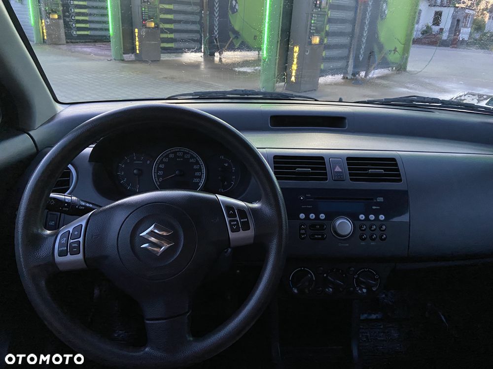 Suzuki Swift - 24