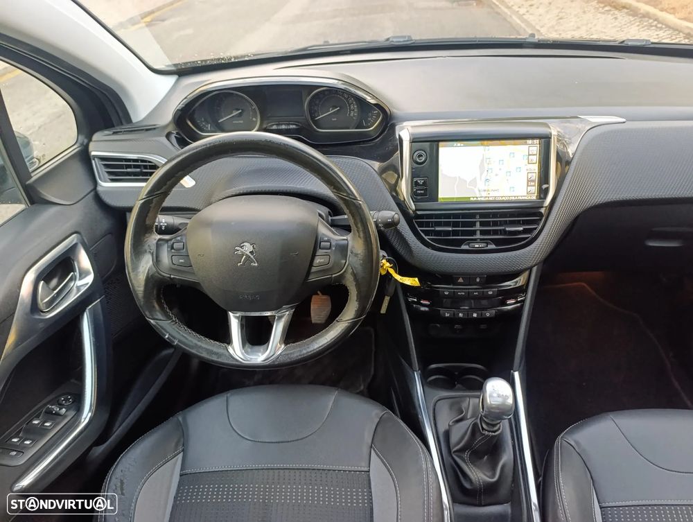 Peugeot 2008 1.6 BlueHDi Allure - 12
